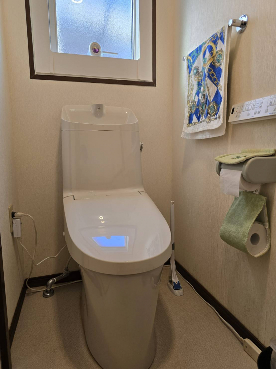 オカムラ・トーヨー住器のトイレ交換工事の施工事例写真